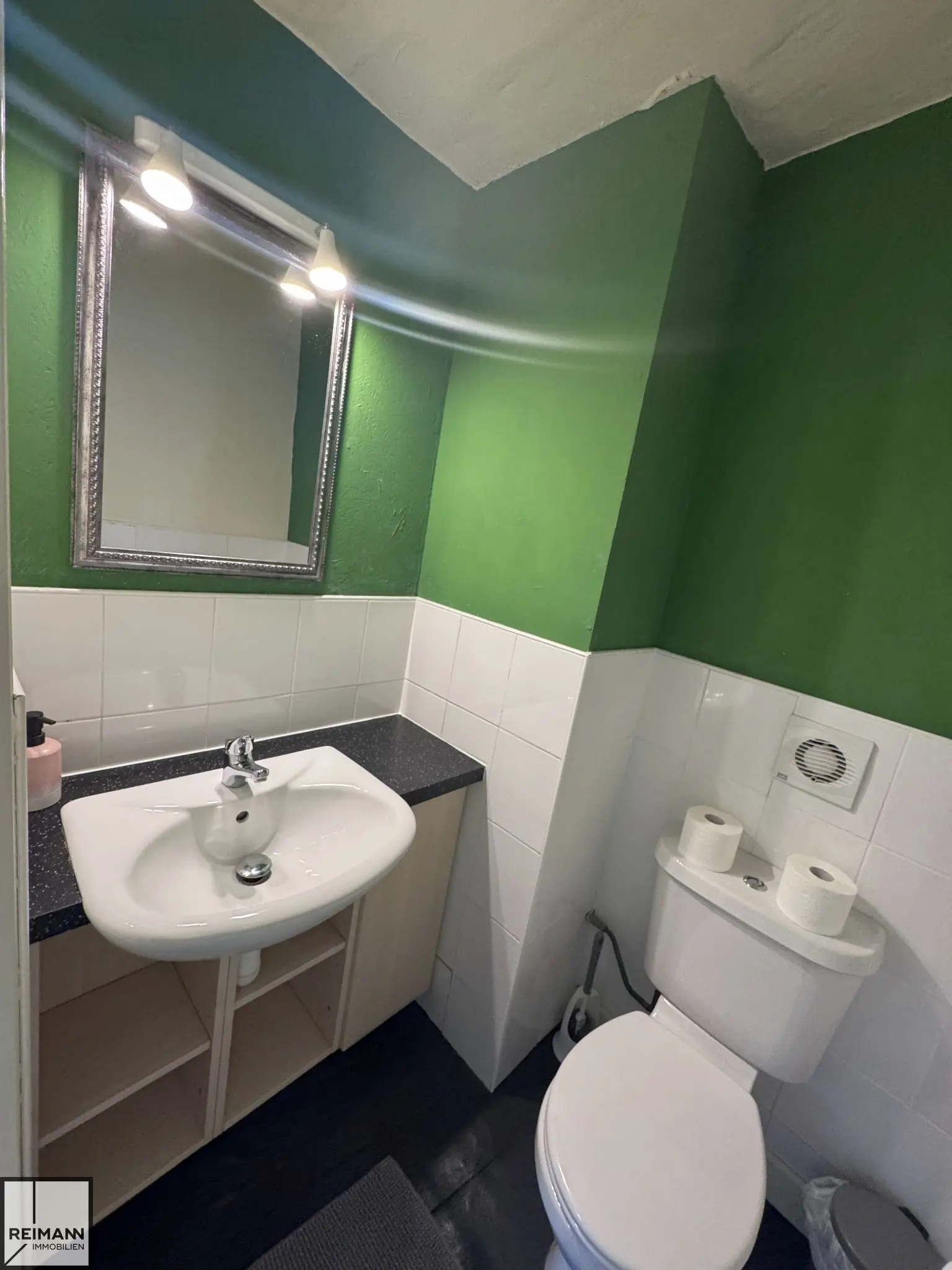 Bad bei Schlafzimmer 2 OG